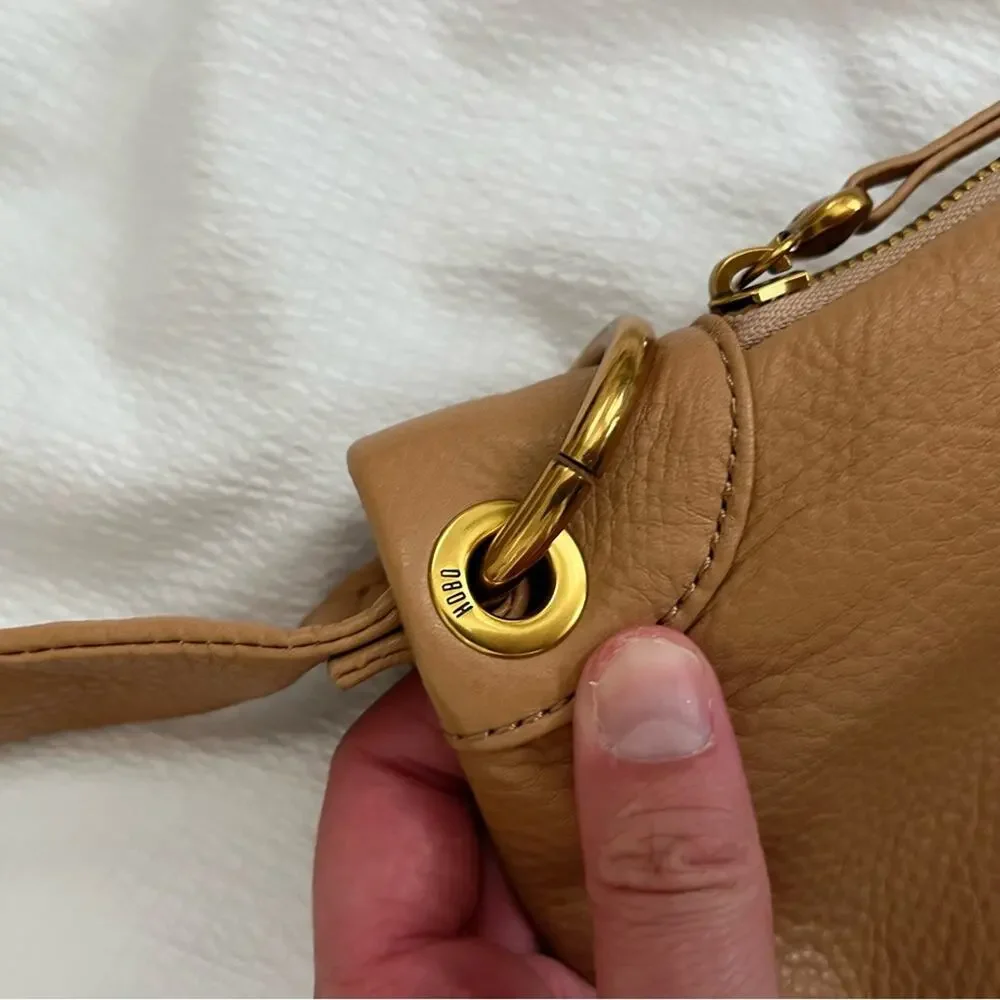 Hobo slouchy leather shoulder bag